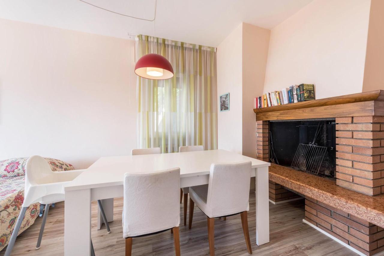 Lake View With Aircon - 5 Minutes From The Beach! Brenzone sul Garda Exterior foto