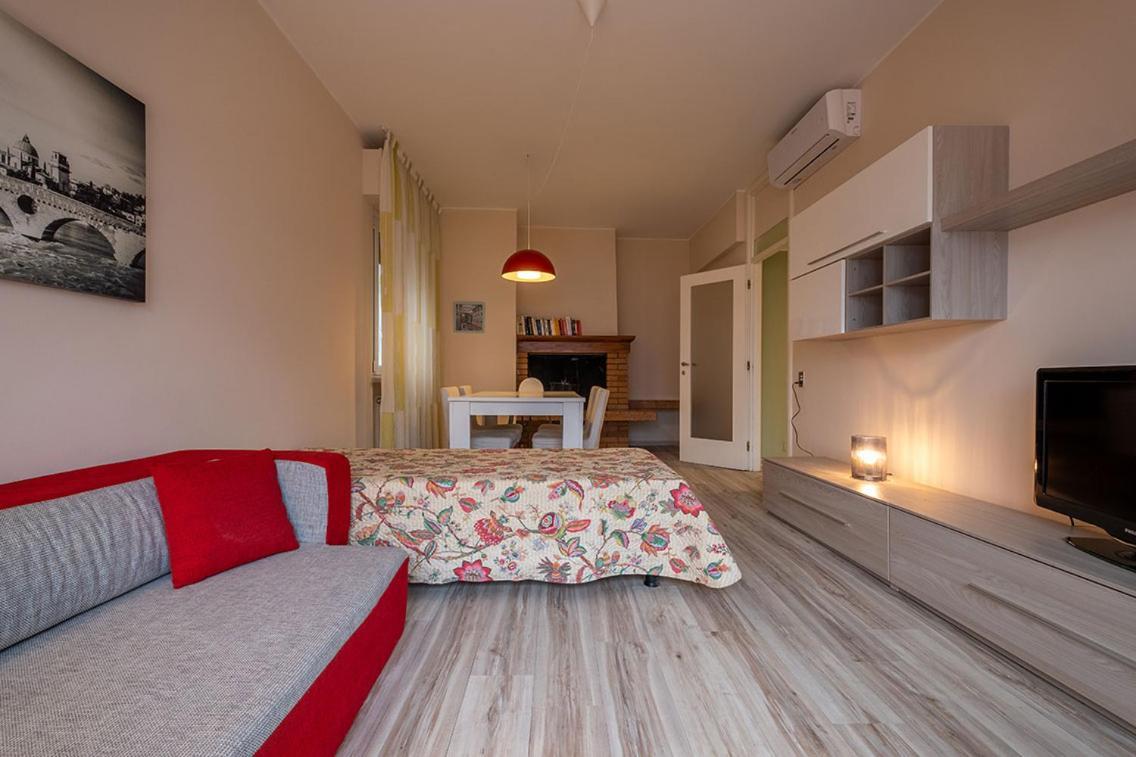 Lake View With Aircon - 5 Minutes From The Beach! Brenzone sul Garda Exterior foto